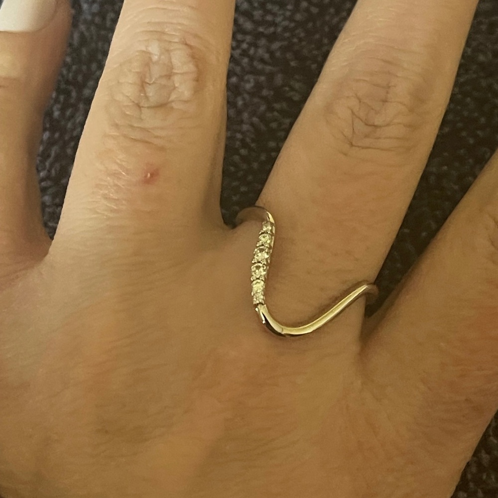 Oomiay U shaped Ring